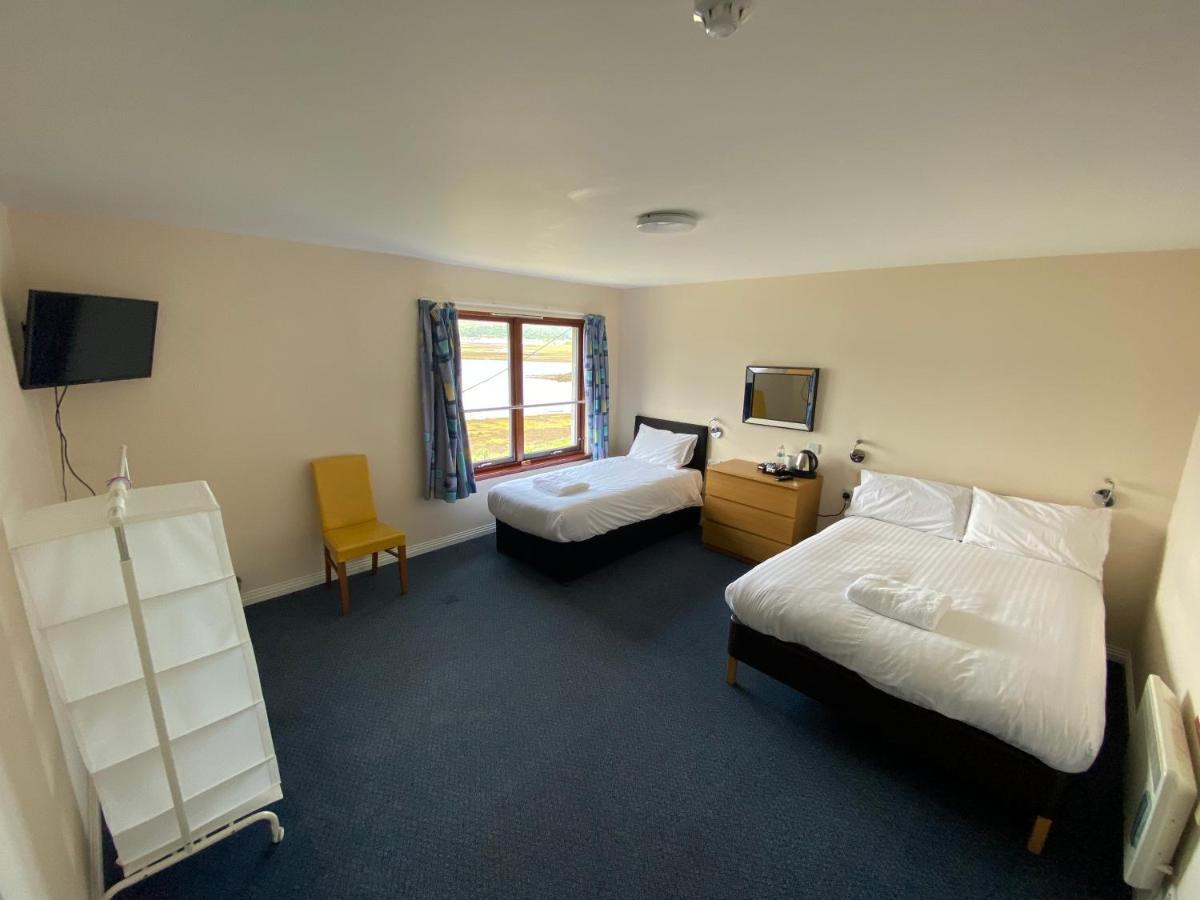Waterfront Lodge - Accommodation Only Fort William Eksteriør billede
