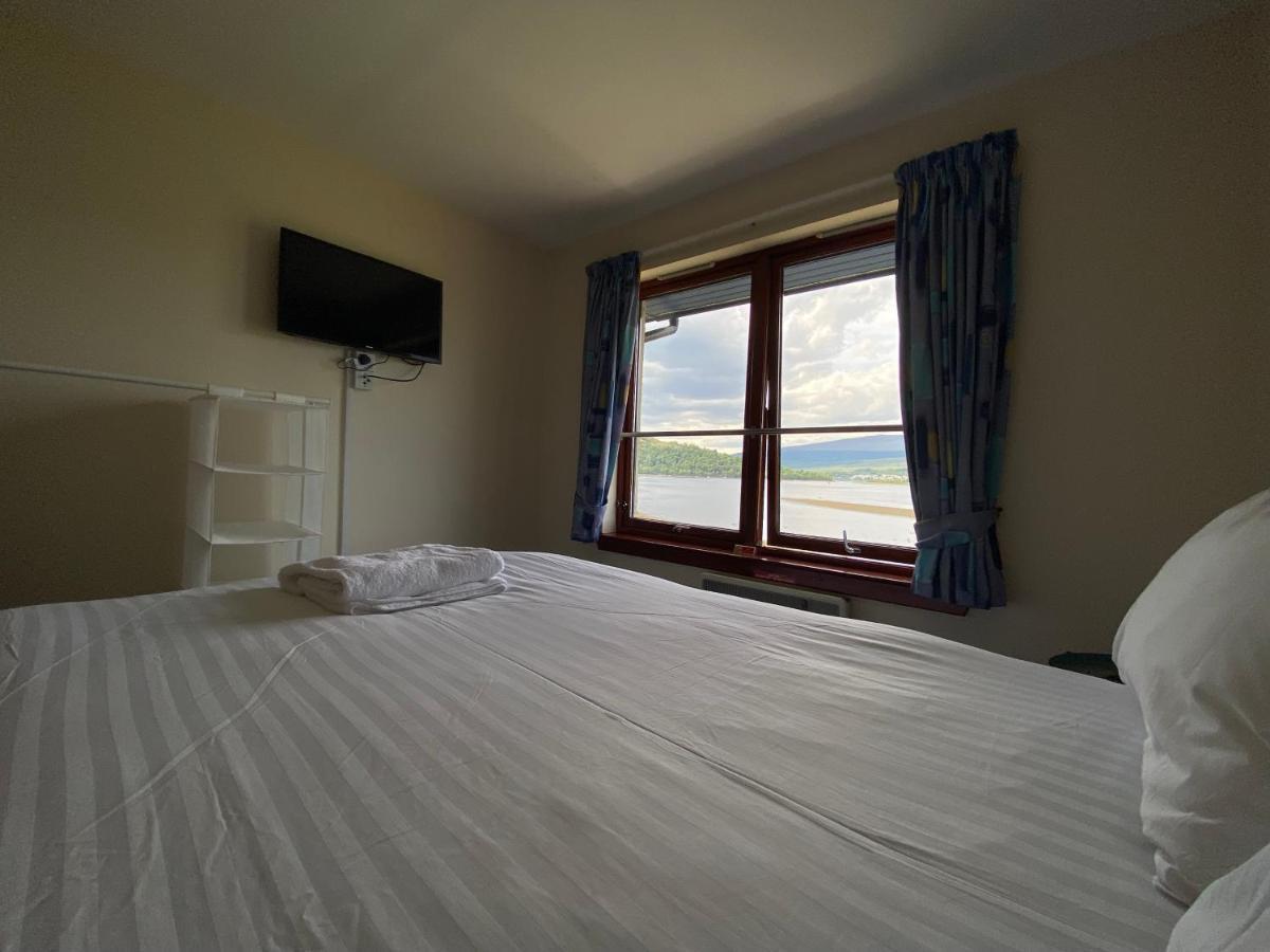 Waterfront Lodge - Accommodation Only Fort William Eksteriør billede